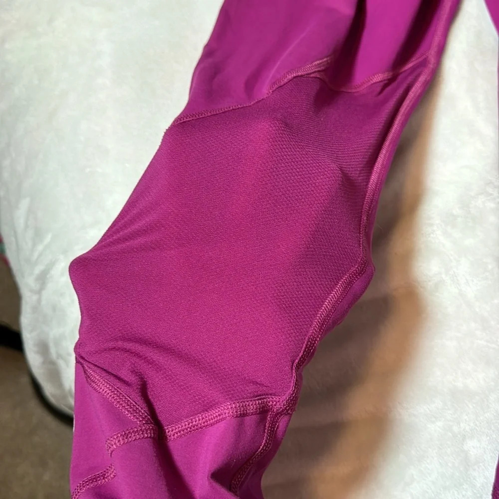 Lululemon Pace rival crop size 6 - Picture 14 of 14